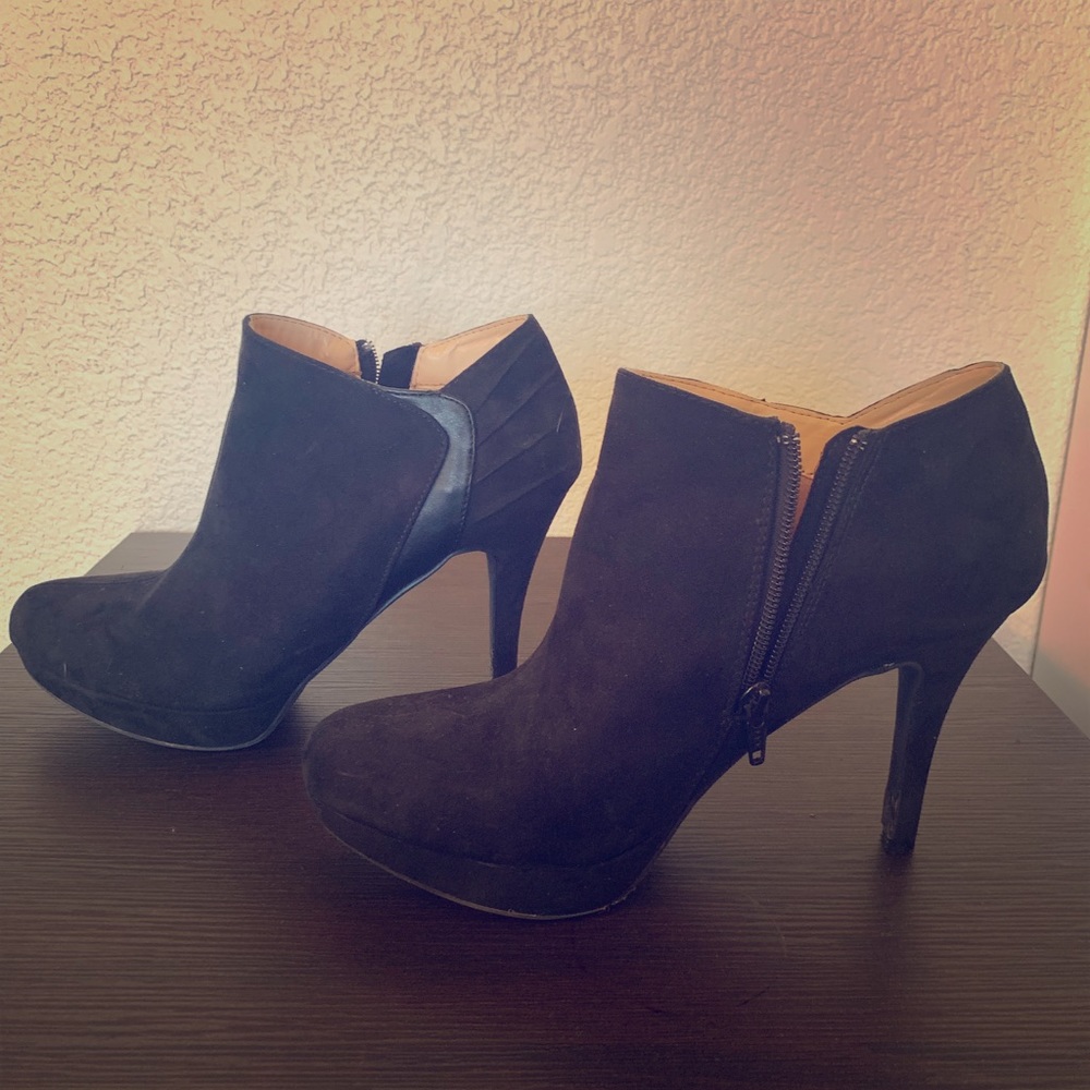 Report heeled booties